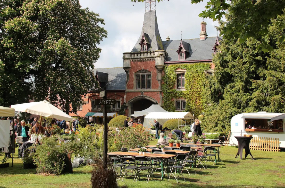 Kasteel Van Beervelde, Lochristi, Belgium, Belgium